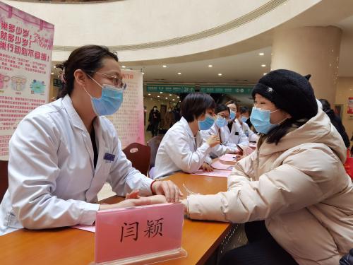 关爱女性卵巢健康 助力健康中国 妇科开展3 8妇女节健康咨询活动