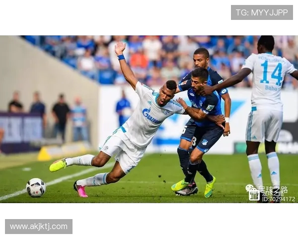 马洛卡通过稳固防守策略成功保级的战术分析