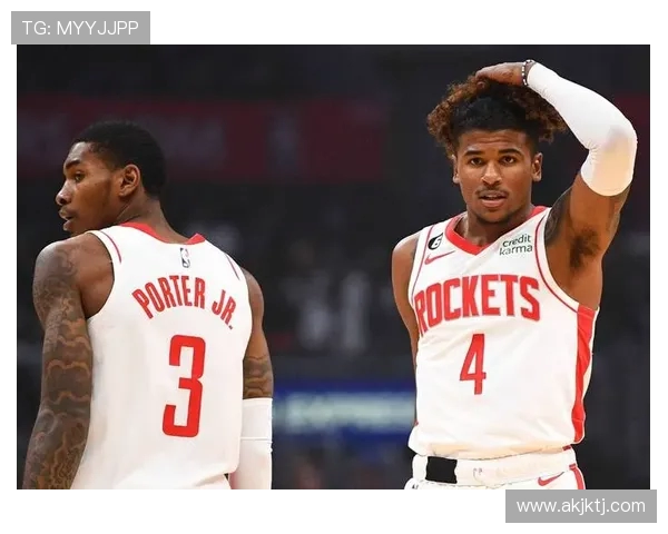 火箭队球员内内的家庭背景与篮球成长故事